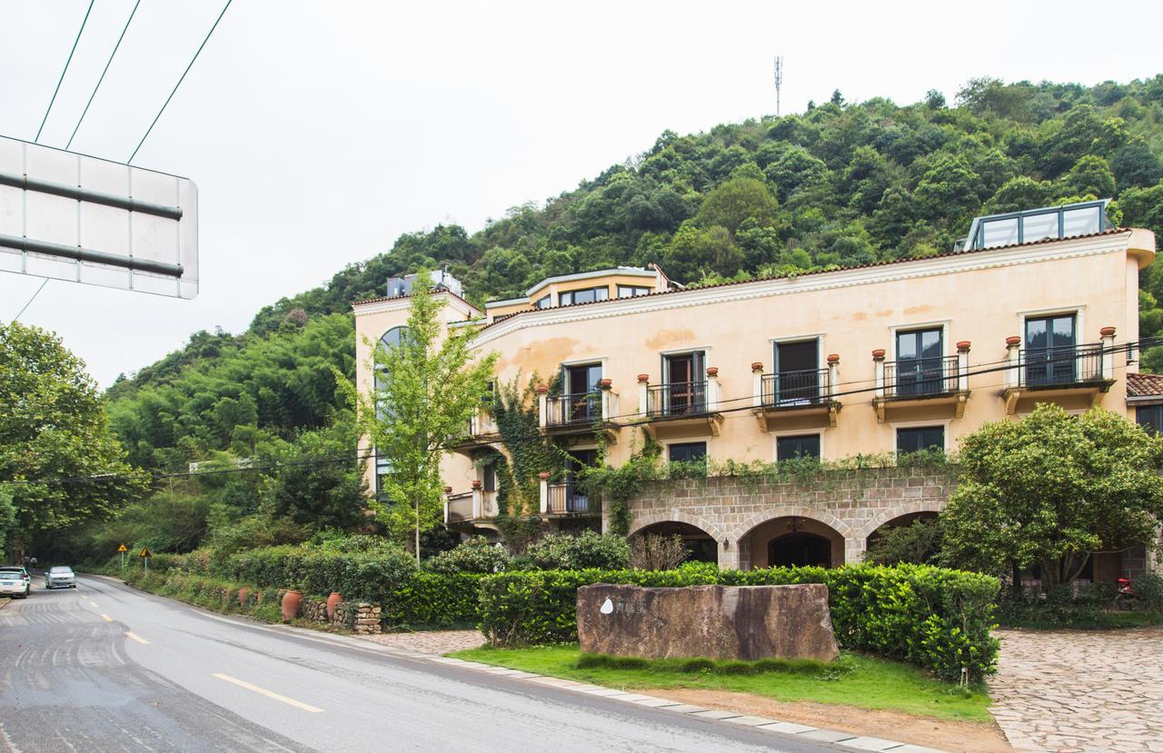 Green With The Resort Huzhou Exterior photo